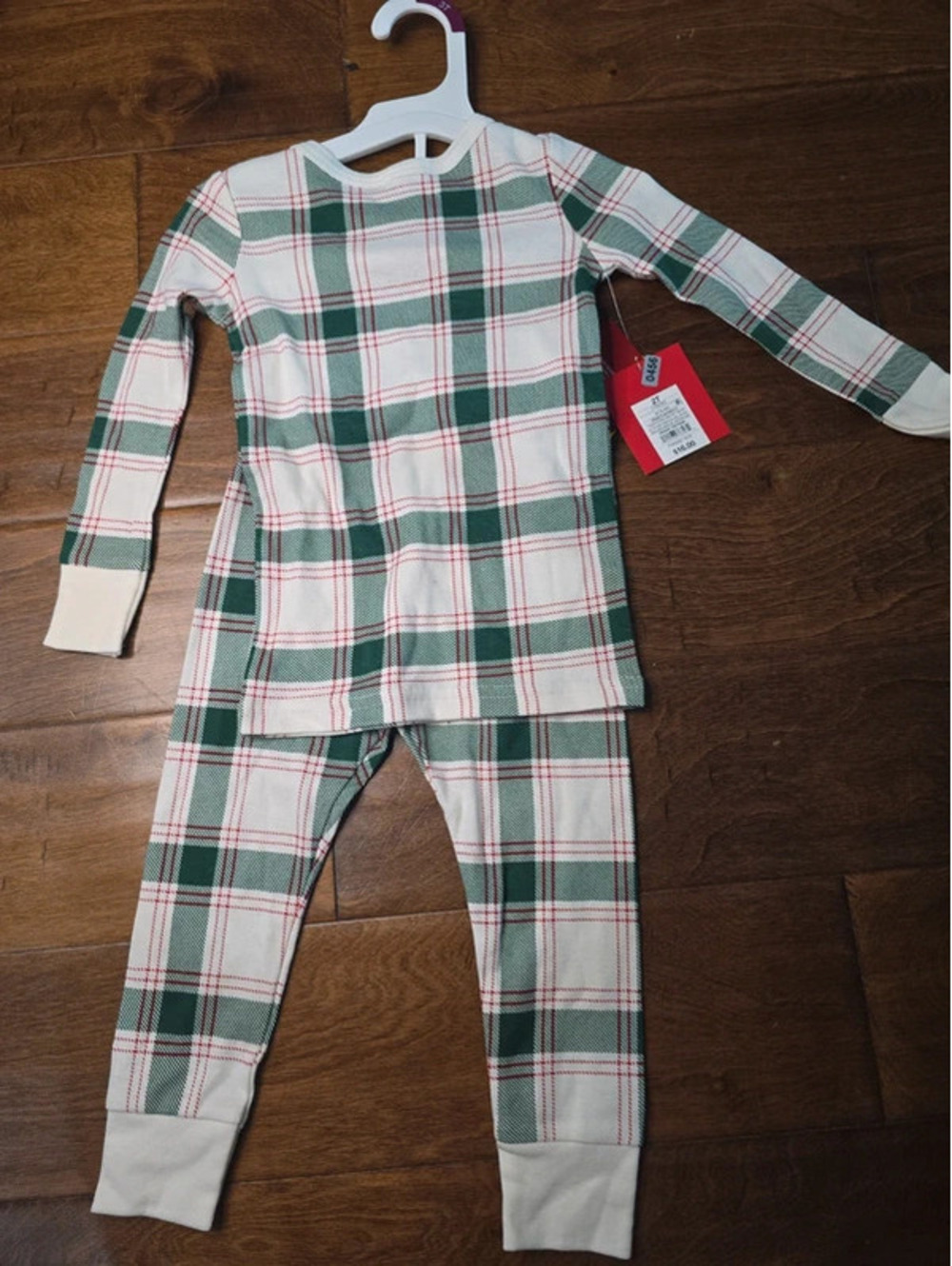 2t brand new christmas pajamas item 456G6